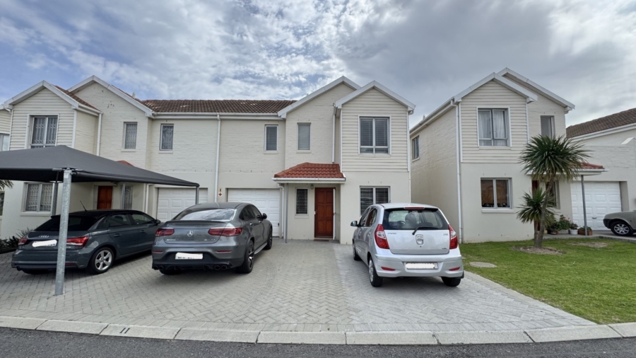 3 Bedroom Property for Sale in Fernwood Western Cape